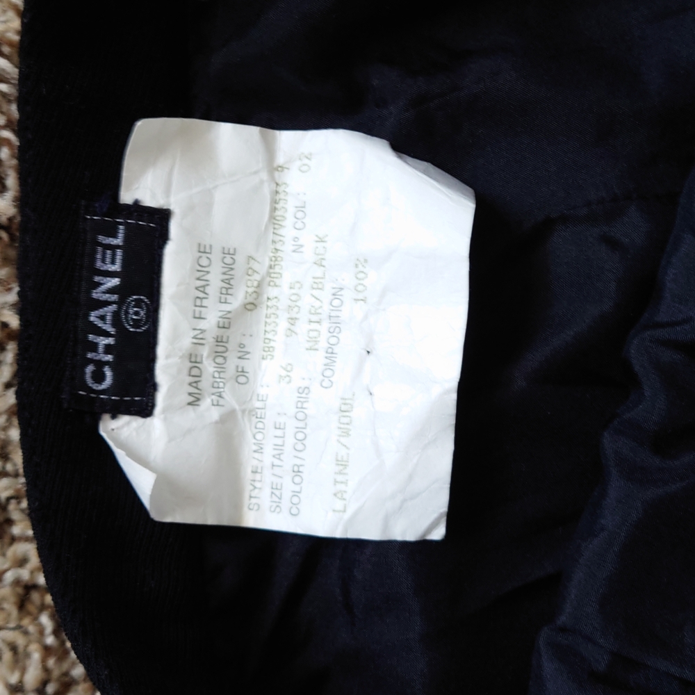Vintage CHANEL pleated black dress pants - Picture 3 of 16